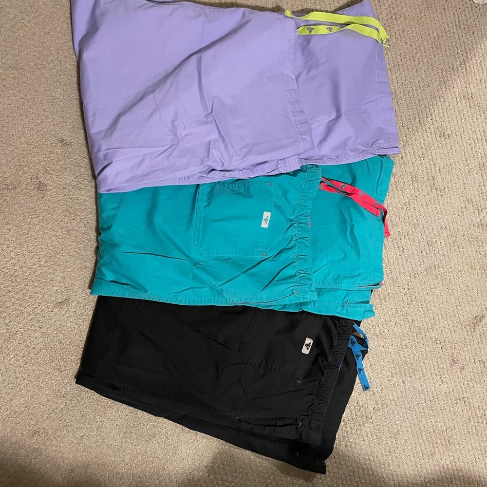 Lot of 3 pairs of 3xl regular length Med couture scrub pants all for $23